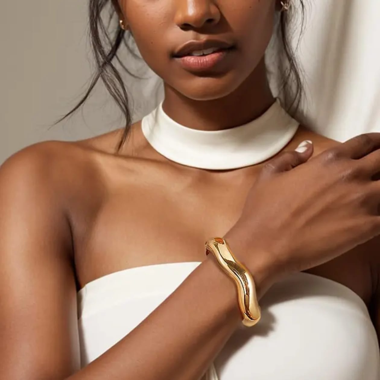 The Art of Everyday Luxury: Styling 18K Gold-Plated Jewelry