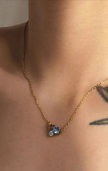 Tri-Color Crystal Pendant Necklace – 18K Gold-Plated Minimal Chain