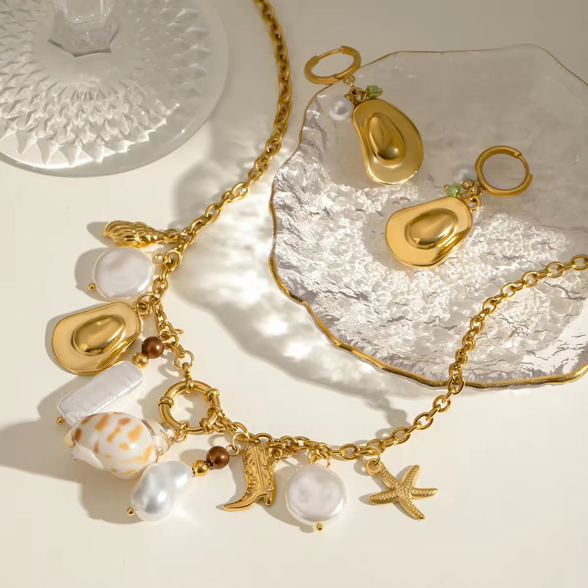 Lilly - Seashell Charm Necklace