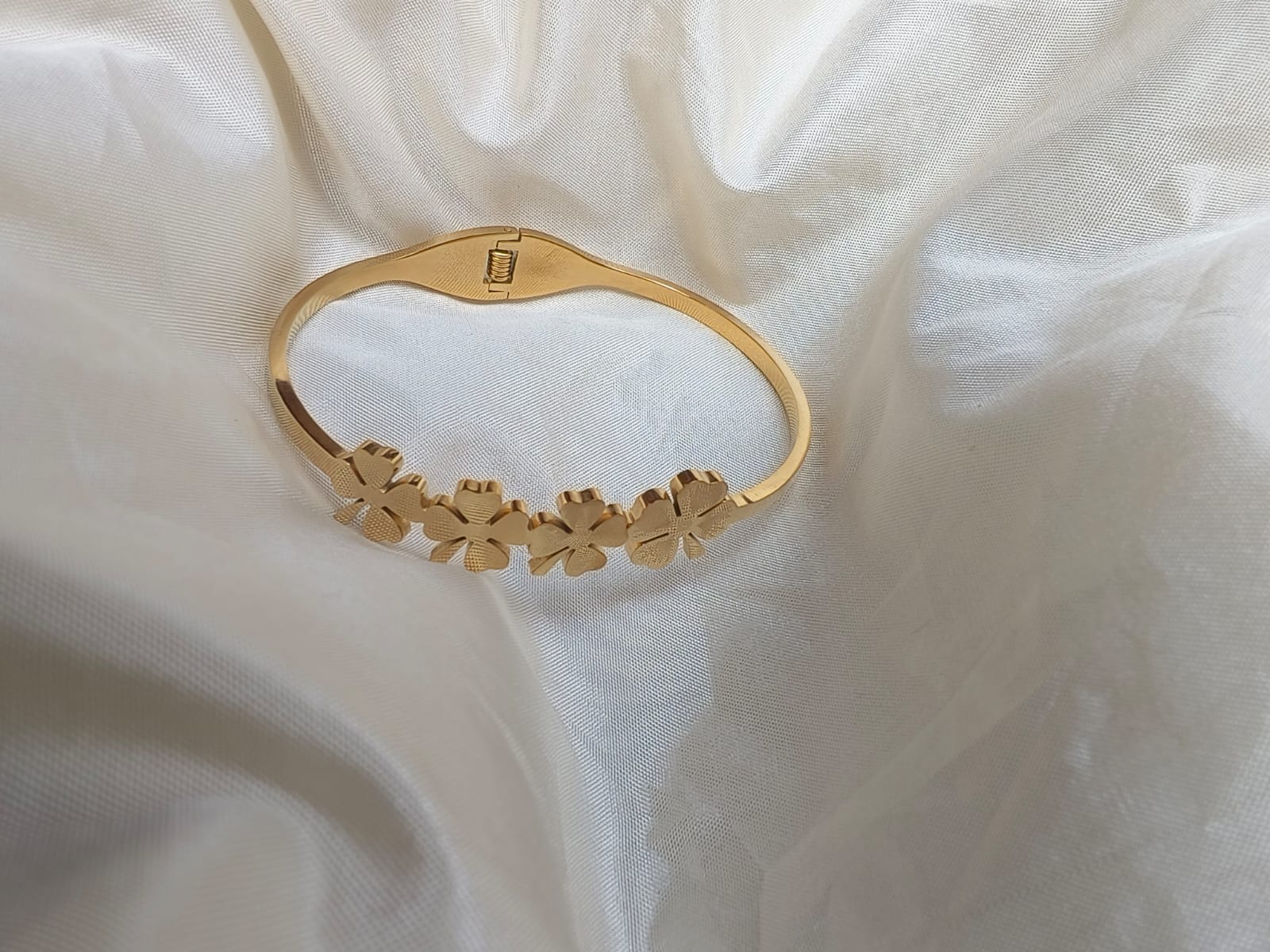 Clover Everyday -Minimalistic Bracelet