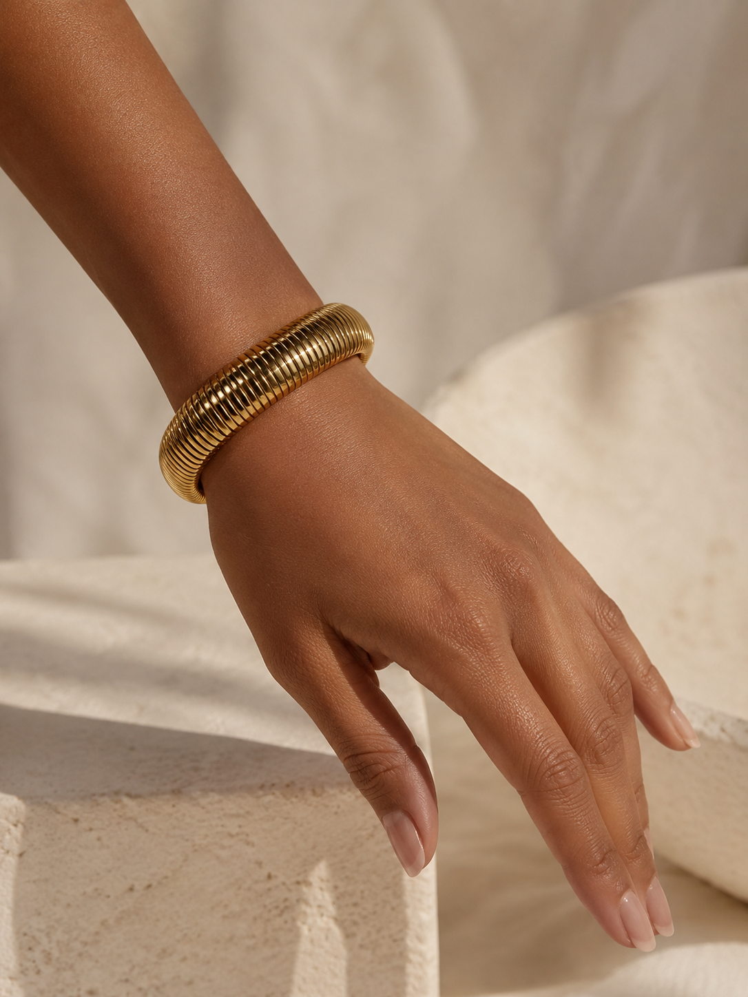 Verona Gold Bangle-18k thick gold plated -sumaeoa