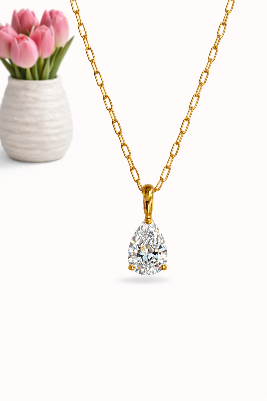 Pear-Cut Solitaire Pendant Necklace – 18K Gold-Plated Minimal Chain