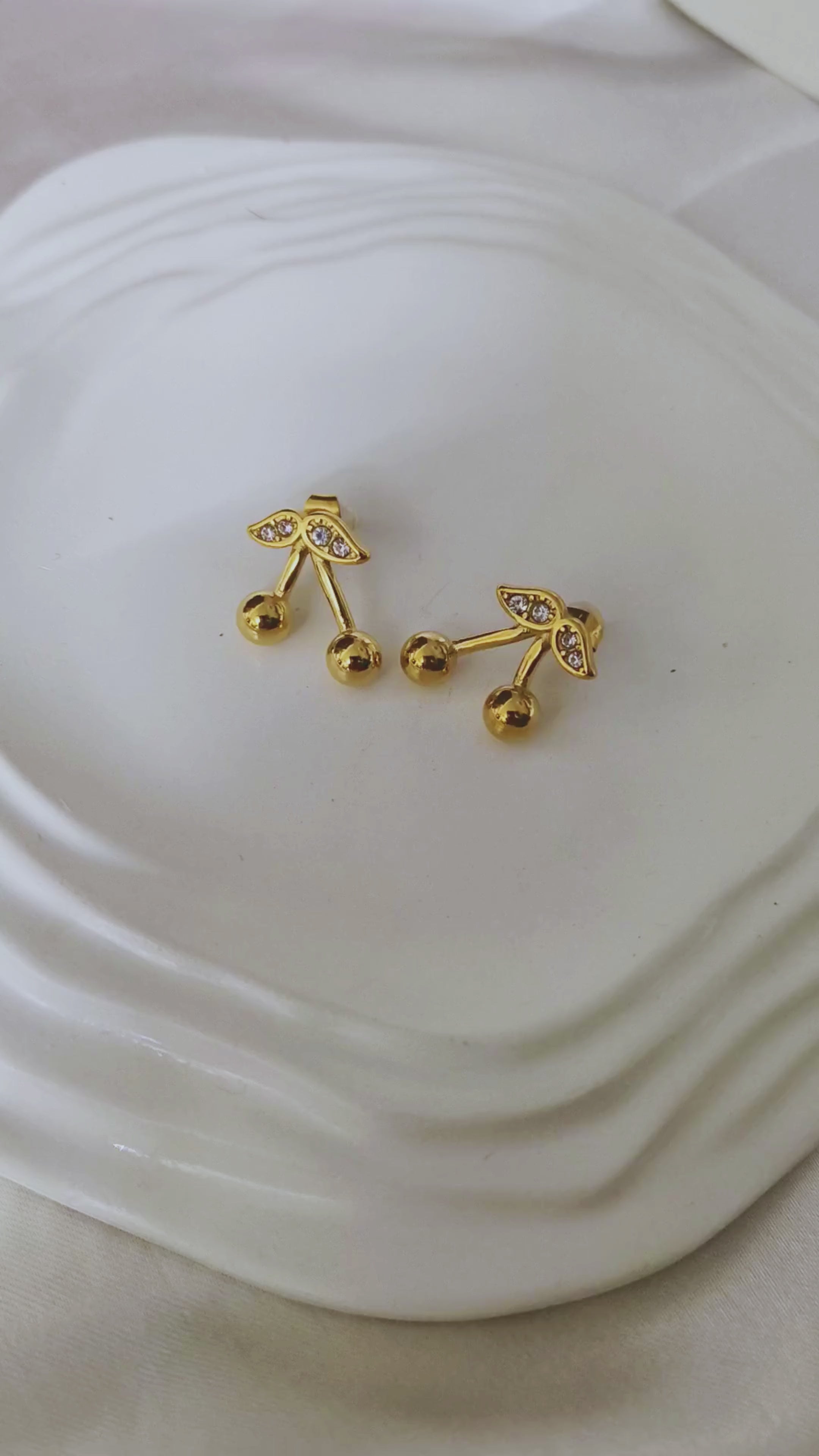 Cherilus Cherry- 18k gold plated Earring
