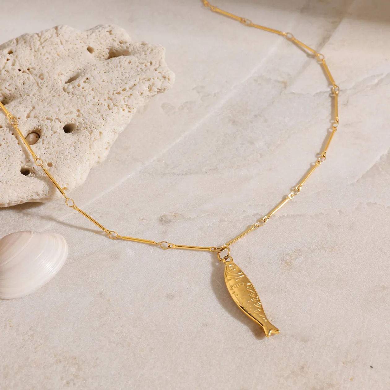 Freda - Fish Pendant Necklace – 18K Gold-Plated -Beach essential