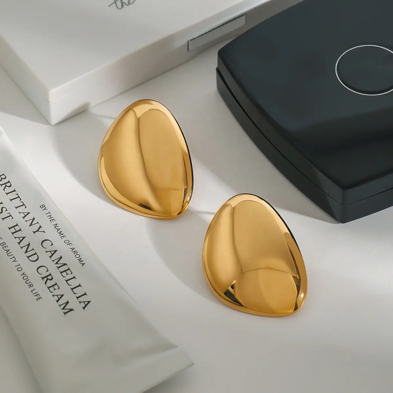 Aurelia Pebble Studs- 18K Gold -PVD plated