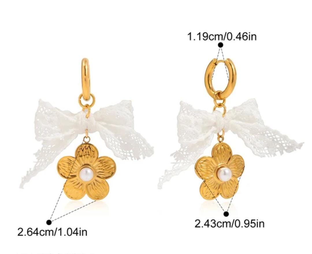 Pearl Petal Bow Earrings - 18k PVD gold plated