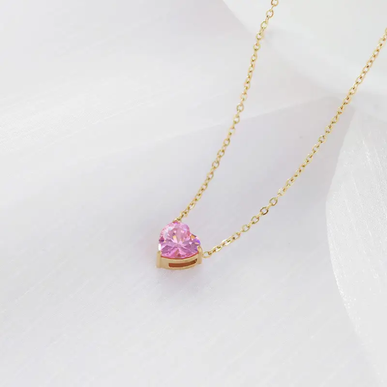 Dainty Pink Heart Pendant Necklace – 18K Gold Plated