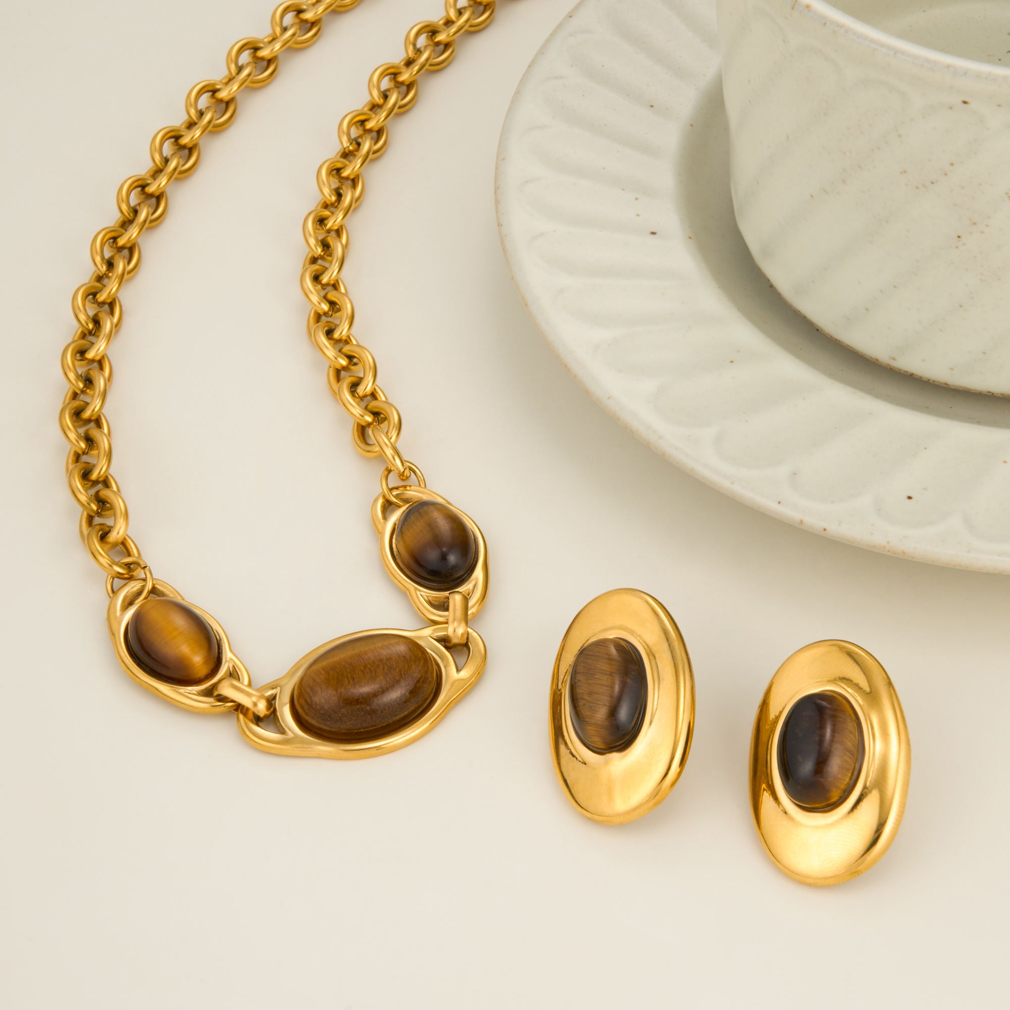 Aurelia Tiger Eye Statement Necklace